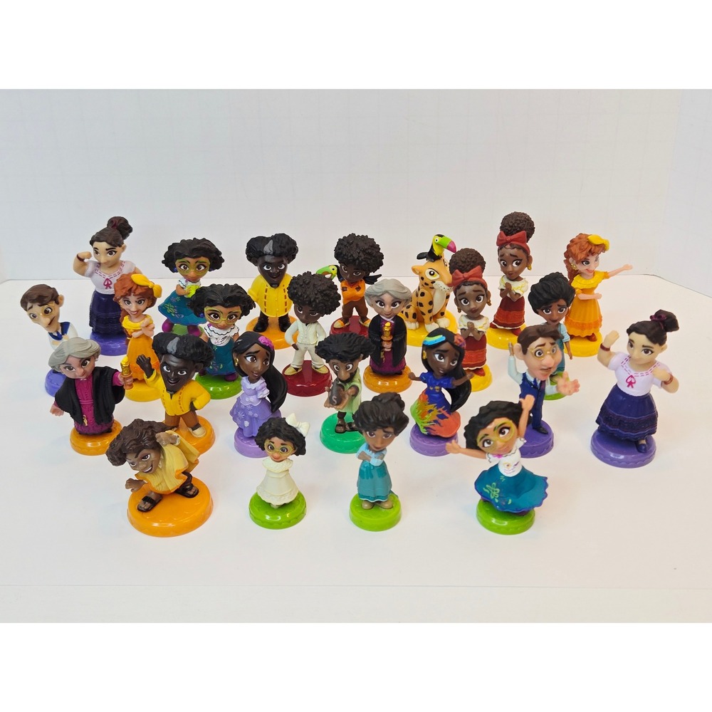 Disney Encanto Mi Familia 25 Piece Mini Figure Set Madrigal Family Jakks Pacific